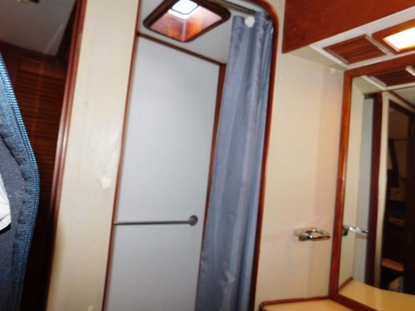 Grand Banks-42 Classic 1990-Stina Marie Merritt Island-Florida-United States-Master Aft Shower-1323237