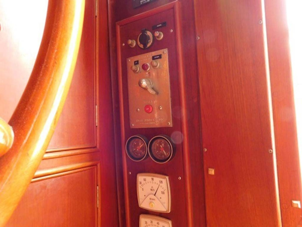 Grand Banks-42 Classic 1990-Stina Marie Merritt Island-Florida-United States-Lower Helm Windlass & Hour Meters-1323223