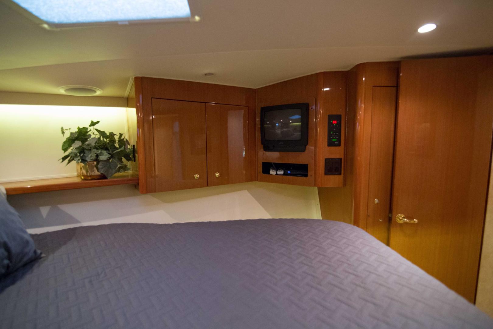 Viking-50 Express 2001-Tiger Six Bahamas-Viking 50  Tiger Six  Master Stateroom-1327368 | Thumbnail
