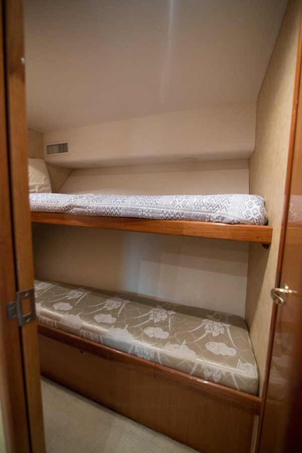 Viking-50 Express 2001-Tiger Six Bahamas-Viking 50  Tiger Six  Guest Stateroom-1327374