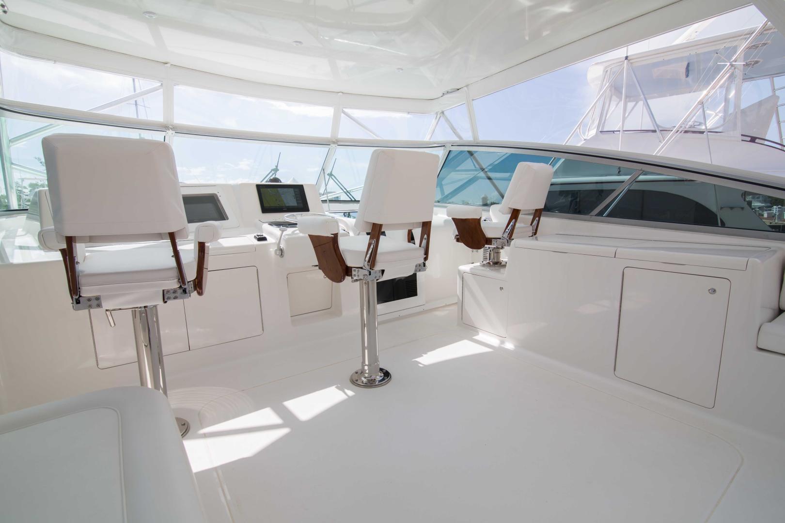 Viking-50 Express 2001-Tiger Six Bahamas-Viking 50  Tiger Six  Helm Deck-1327392 | Thumbnail