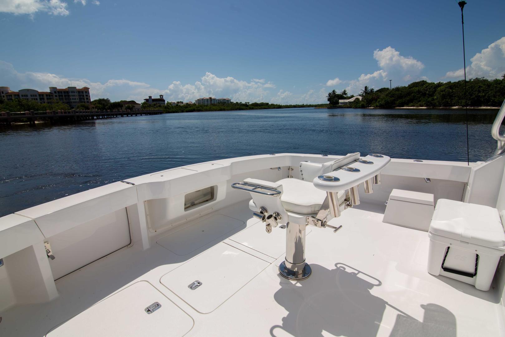 Viking-50 Express 2001-Tiger Six Bahamas-Viking 50  Tiger Six  Cockpit-1327400 | Thumbnail