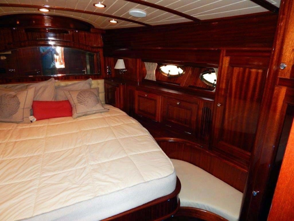 Windsor Craft-by Vicem Yacht 40 Hardtop 2009-Tally II Jacksonville-Florida-United States-Master Stateroom-1337766