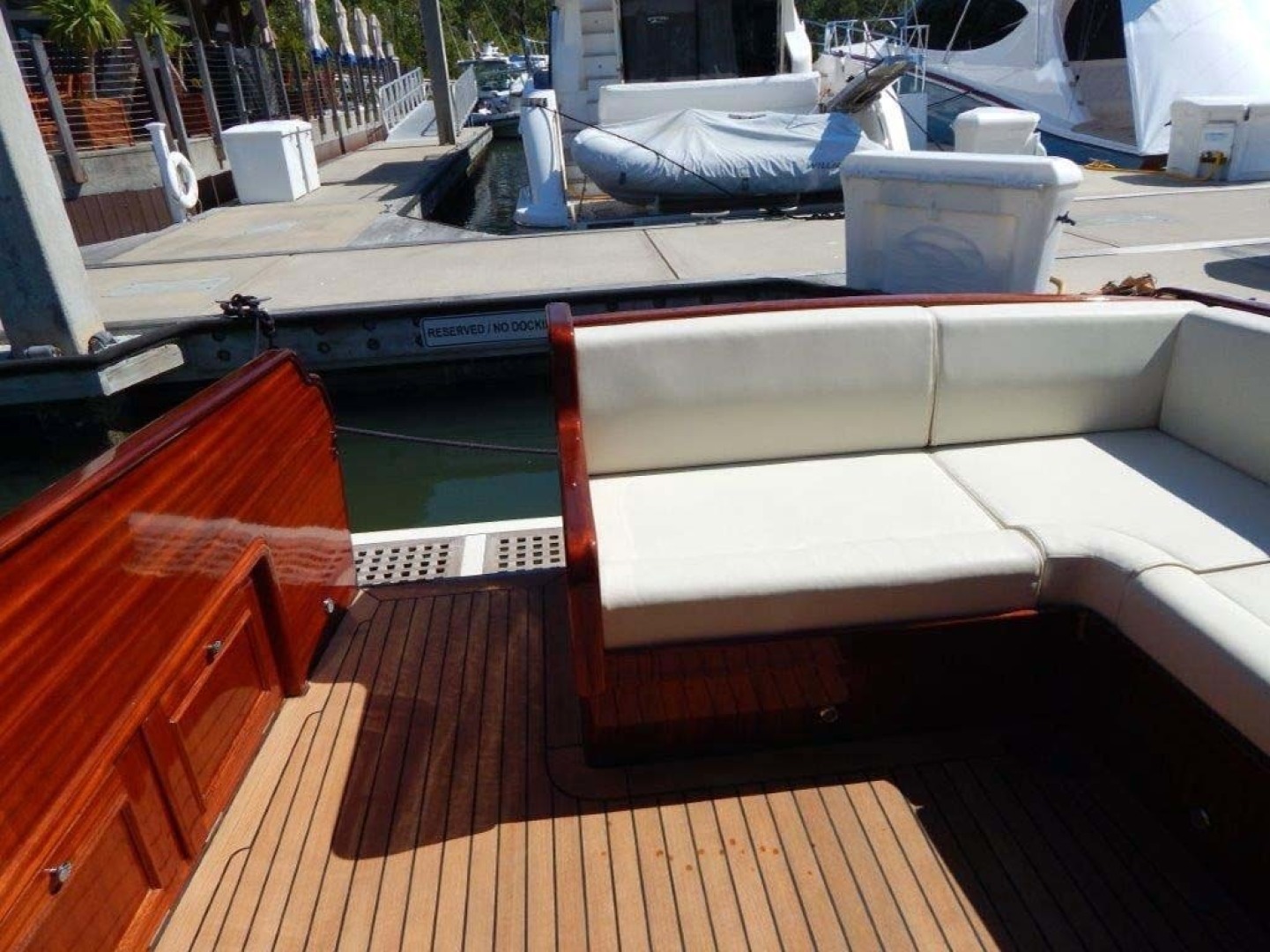 Windsor Craft-by Vicem Yacht 40 Hardtop 2009-Tally II Jacksonville-Florida-United States-Cockpit-1337768 | Thumbnail
