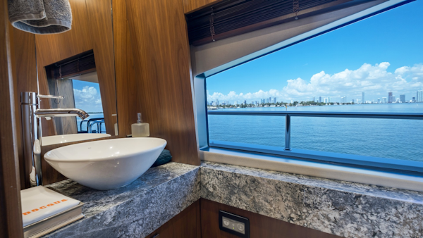 Sunseeker-86 Yacht 2018-Docqua Miami-Florida-United States-1684281