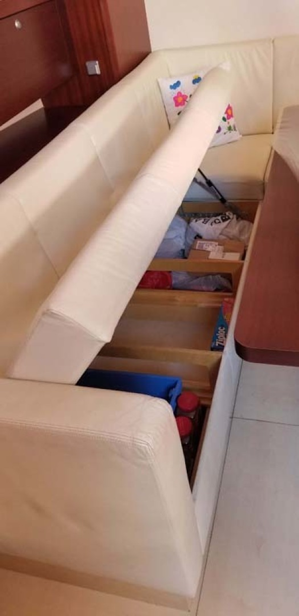 Hanse-540e 2008-Ouldary Las Playitas-Mexico-Storage Under Settee-1344505