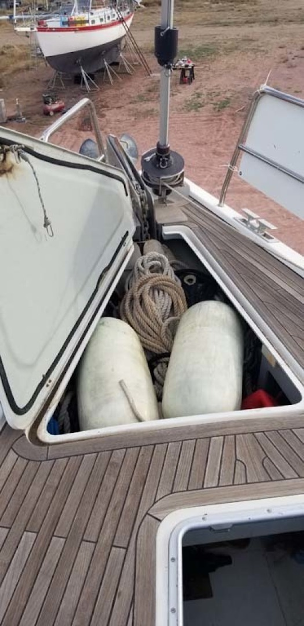 Hanse-540e 2008-Ouldary Las Playitas-Mexico-Anchor Locker and Storage-1344521