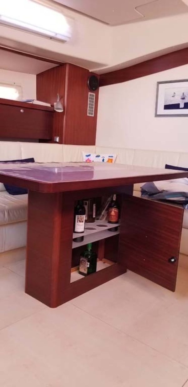 Hanse-540e 2008-Ouldary Las Playitas-Mexico-Table And Storage-1344506