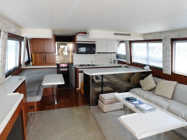 Hatteras-Sportfish 1990-Spindrift North Palm Beach-Florida-United States Salon Looking Forward-1420021