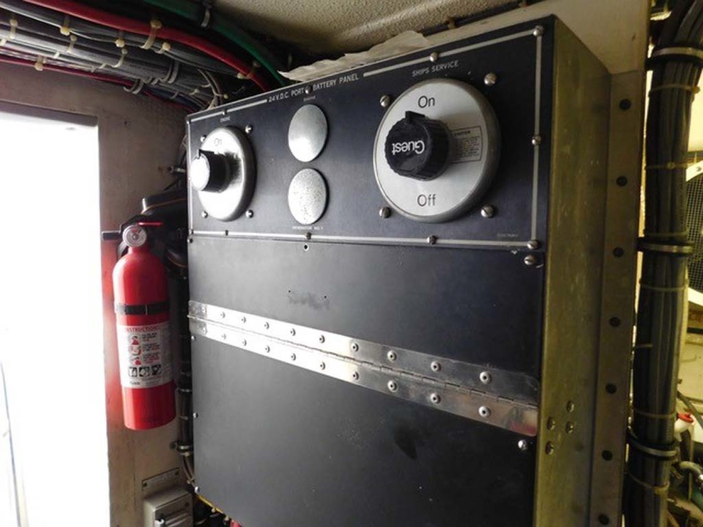 Hatteras-Sportfish 1990-Spindrift North Palm Beach-Florida-United States Port Battery Switches-1420051 | Thumbnail