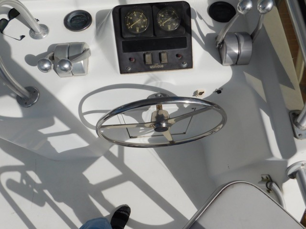 Hatteras-Sportfish 1990-Spindrift North Palm Beach-Florida-United States Back Down And Docking Controls Aft Starboard Side-1420008