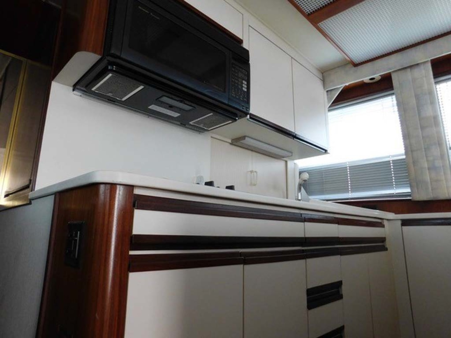 Hatteras-Sportfish 1990-Spindrift North Palm Beach-Florida-United States-Galley-1420029 | Thumbnail