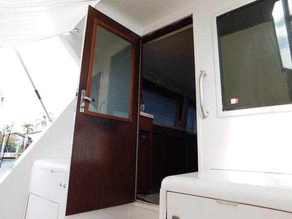Hatteras-Sportfish 1990-Spindrift North Palm Beach-Florida-United States-Salon Entrance-1420015