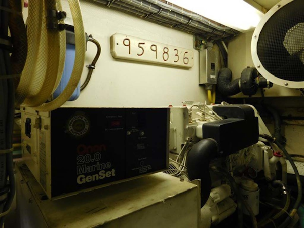 Hatteras-Sportfish 1990-Spindrift North Palm Beach-Florida-United States 20 Kw Onan Genset-1420064