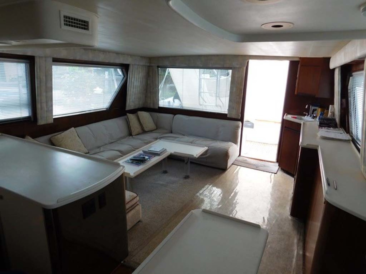Hatteras-Sportfish 1990-Spindrift North Palm Beach-Florida-United States Salon Looking Aft-1420022 | Thumbnail