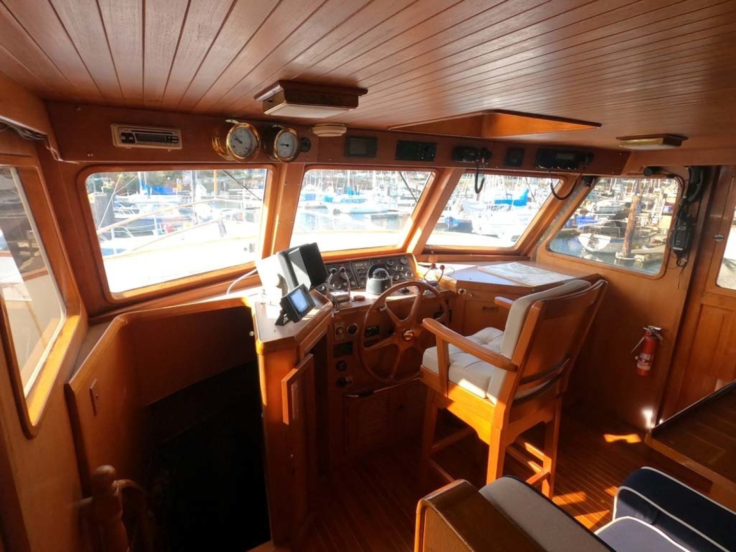 Ocean Alexander-MK I 1980-El Pescador Sequim-Washington-United States-Pilothouse-1350029 | Thumbnail