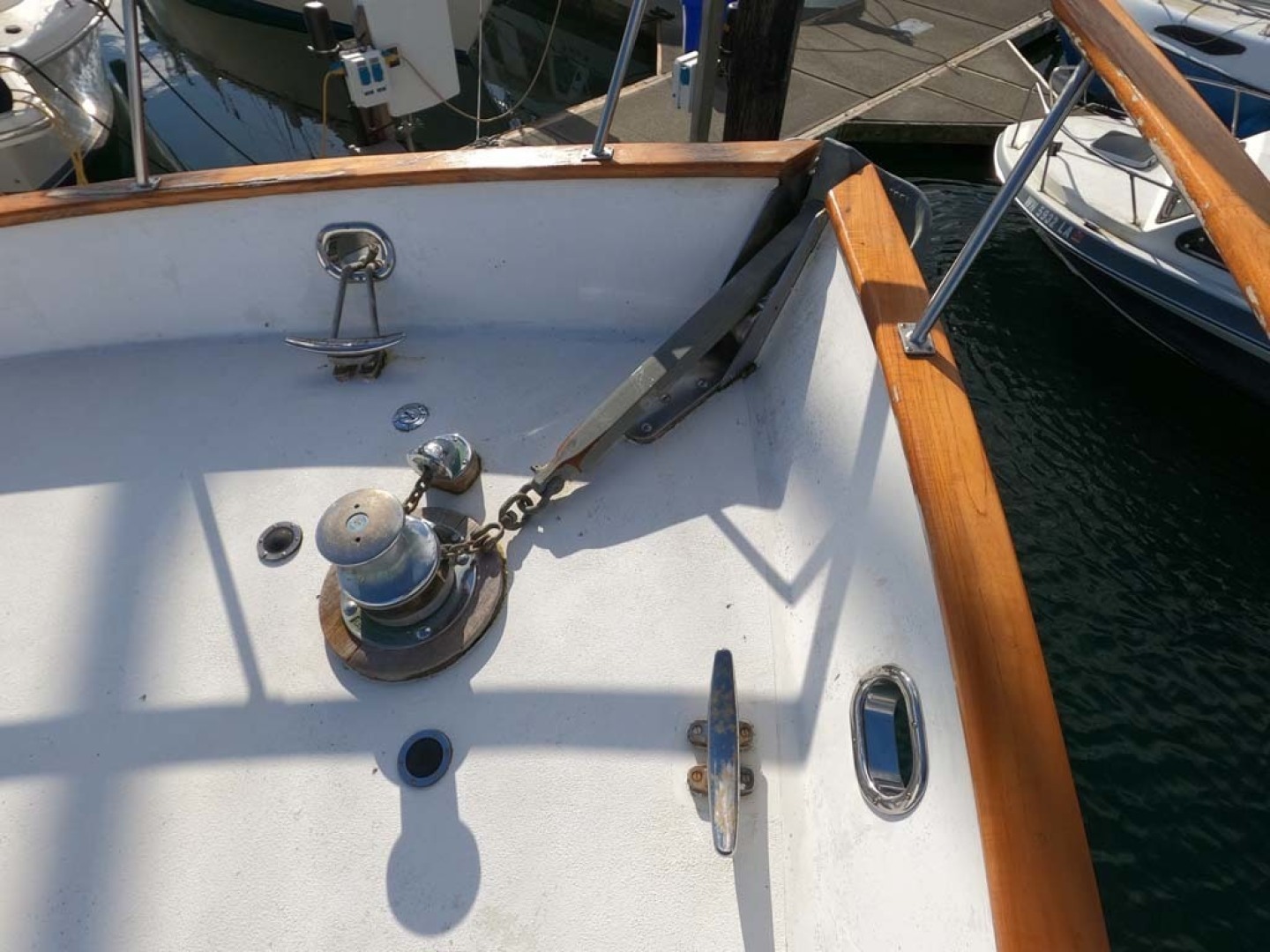 Ocean Alexander-MK I 1980-El Pescador Sequim-Washington-United States-Windlass-1350015 | Thumbnail