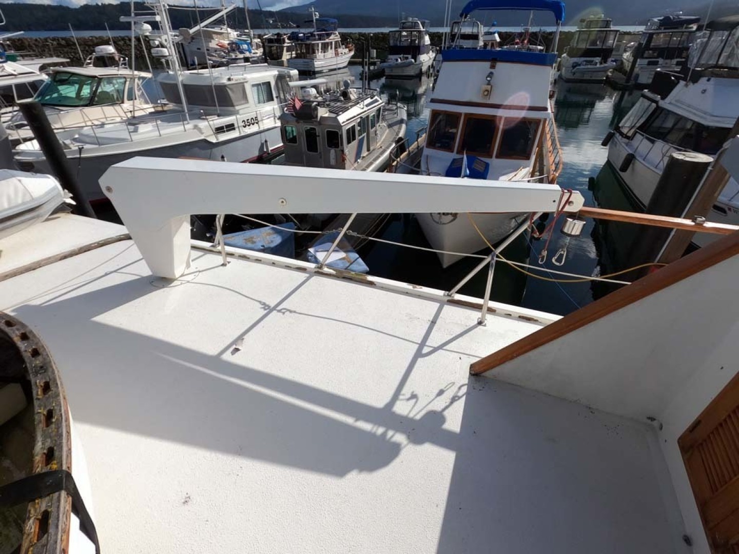 Ocean Alexander-MK I 1980-El Pescador Sequim-Washington-United States-Davit-1350016 | Thumbnail