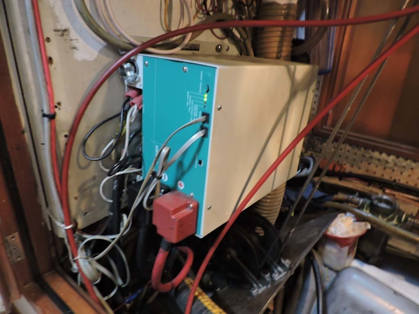 Tayana-48 1995-Lady Jennili Cape Canaveral-Florida-United States-Engine Room Inverter-1350670