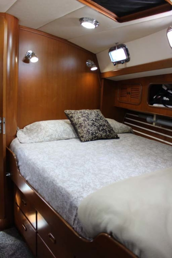 Tayana-48 1995-Lady Jennili Cape Canaveral-Florida-United States-Guest Queen Bunk-1350675