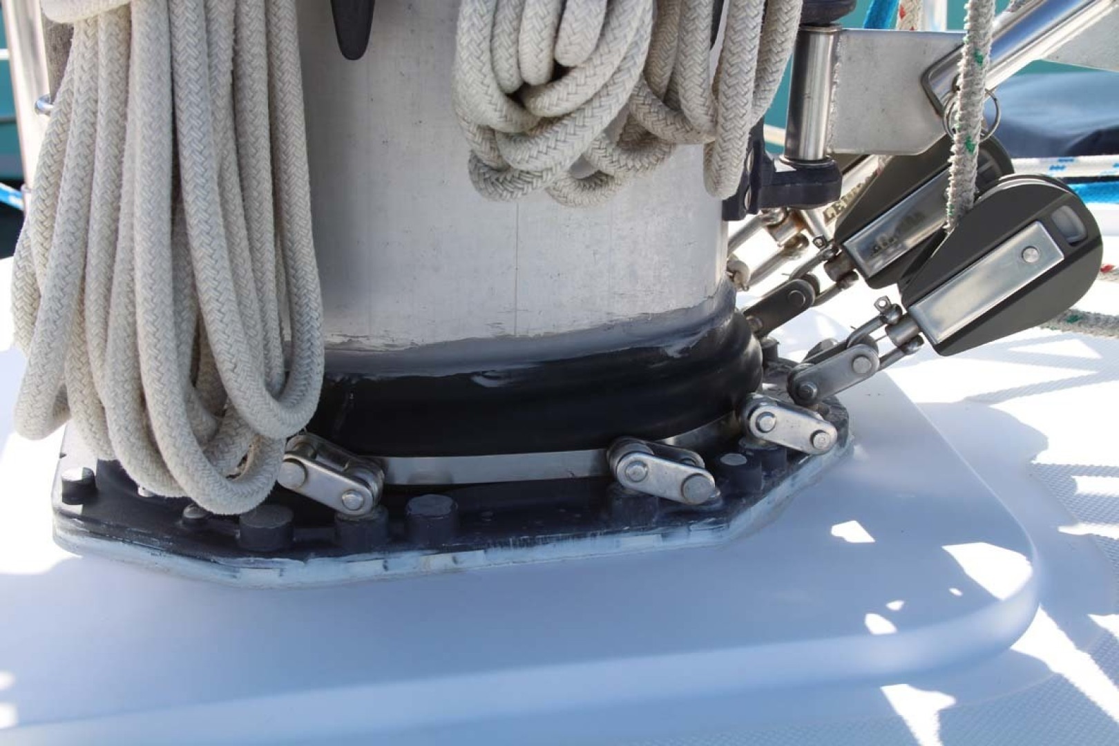 Tayana-48 1995-Lady Jennili Cape Canaveral-Florida-United States-Deck Mast Seal-1350681 | Thumbnail