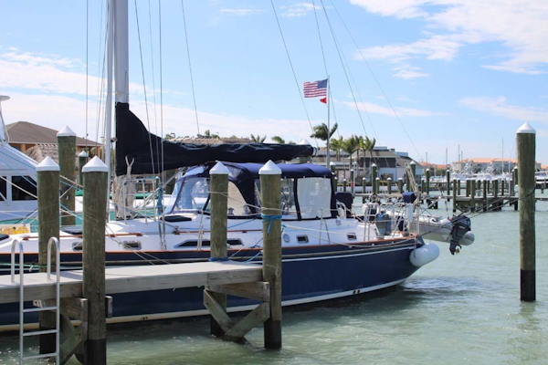 Tayana-48 1995-Lady Jennili Cape Canaveral-Florida-United States-Exterior Port-1350703