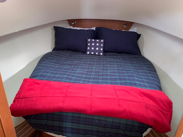 Mainship-Trawler 2007-LITTLE RED Seattle-Washington-United States-Forward Master Cabin-1352031