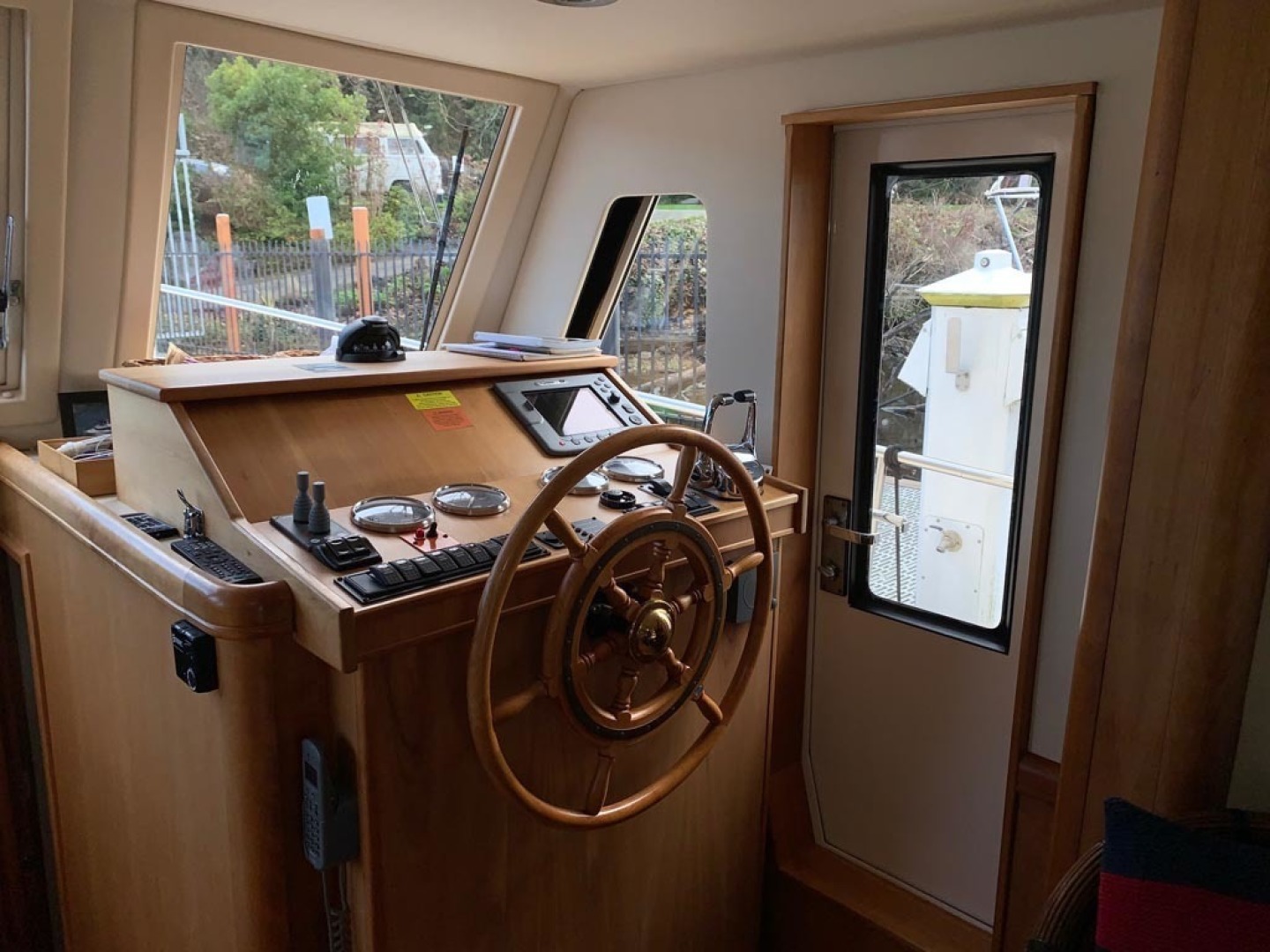 Mainship-Trawler 2007-LITTLE RED Seattle-Washington-United States-Lower Helm-1352028 | Thumbnail