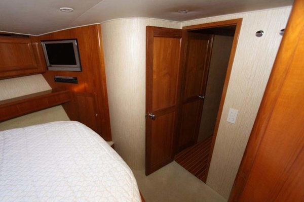 Donzi-R 58 Express 2004-Kaarmaa Stuart-Florida-United States-Forward Stateroom Looking Aft-1354518