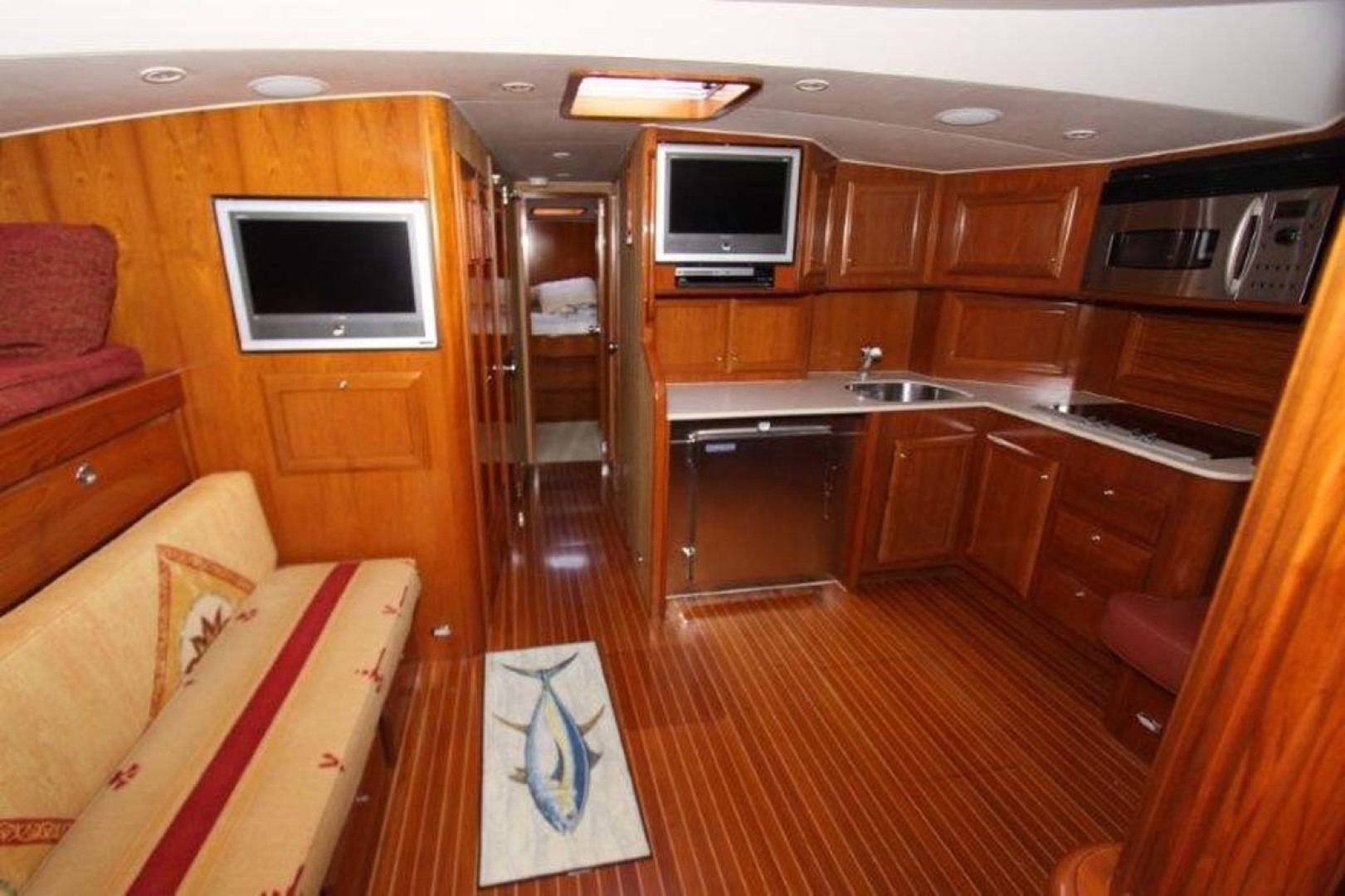 Donzi-R 58 Express 2004-Kaarmaa Stuart-Florida-United States-Salon and Galley-1354514 | Thumbnail