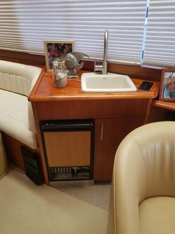 Ocean Yachts-Sportfish 1991-KelAnna East Greenwich-Rhode Island-United States-Salon Wet Bar, Ice Maker-1356178
