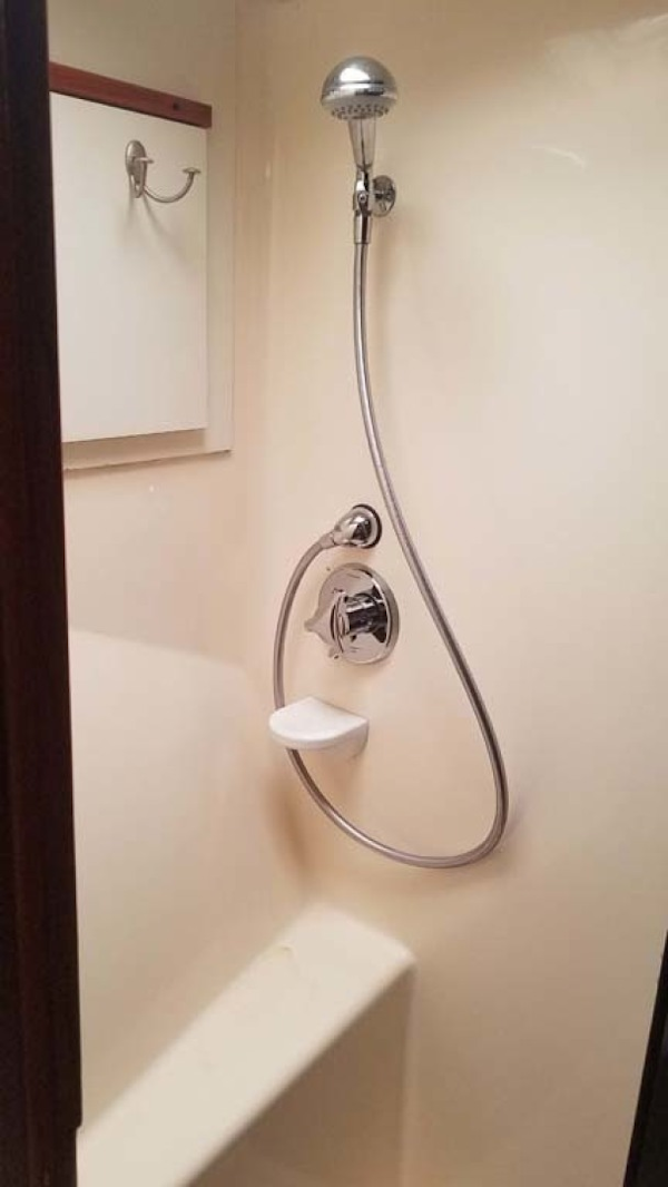 Ocean Yachts-Sportfish 1991-KelAnna East Greenwich-Rhode Island-United States-Guest Shower-1356199