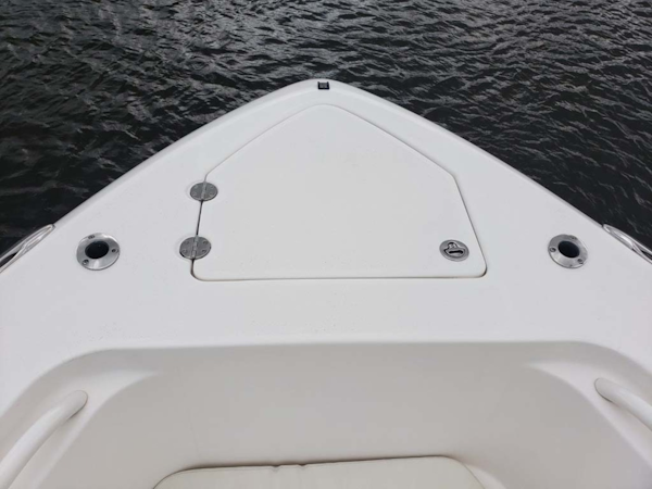 Everglades-350 CC 2011-Sea Predator Palm Beach Gardens-Florida-United States-Anchor Locker-1359613