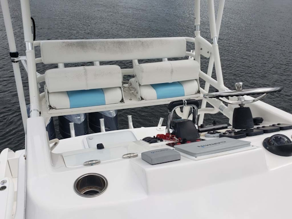 Everglades-350 CC 2011-Sea Predator Palm Beach Gardens-Florida-United States-Helm And Seating-1359638