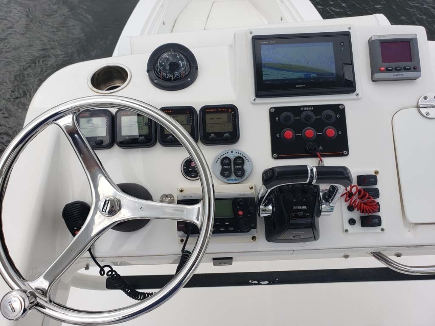 Everglades-350 CC 2011-Sea Predator Palm Beach Gardens-Florida-United States-Helm And Electronics-1359635 | Thumbnail