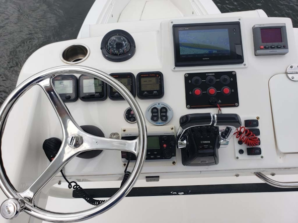 Everglades-350 CC 2011-Sea Predator Palm Beach Gardens-Florida-United States-Helm And Electronics-1359635