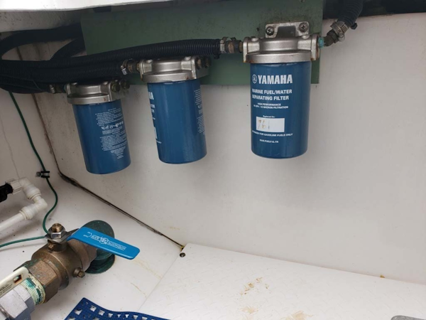 Everglades-350 CC 2011-Sea Predator Palm Beach Gardens-Florida-United States-Fuel Filters-1359656