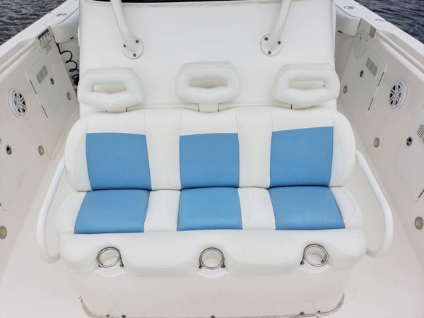 Everglades-350 CC 2011-Sea Predator Palm Beach Gardens-Florida-United States-Forward Seating-1359618