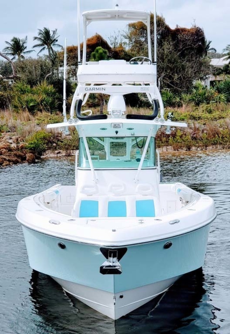 Everglades-350 CC 2011-Sea Predator Palm Beach Gardens-Florida-United States-Bow View-1359612 | Thumbnail