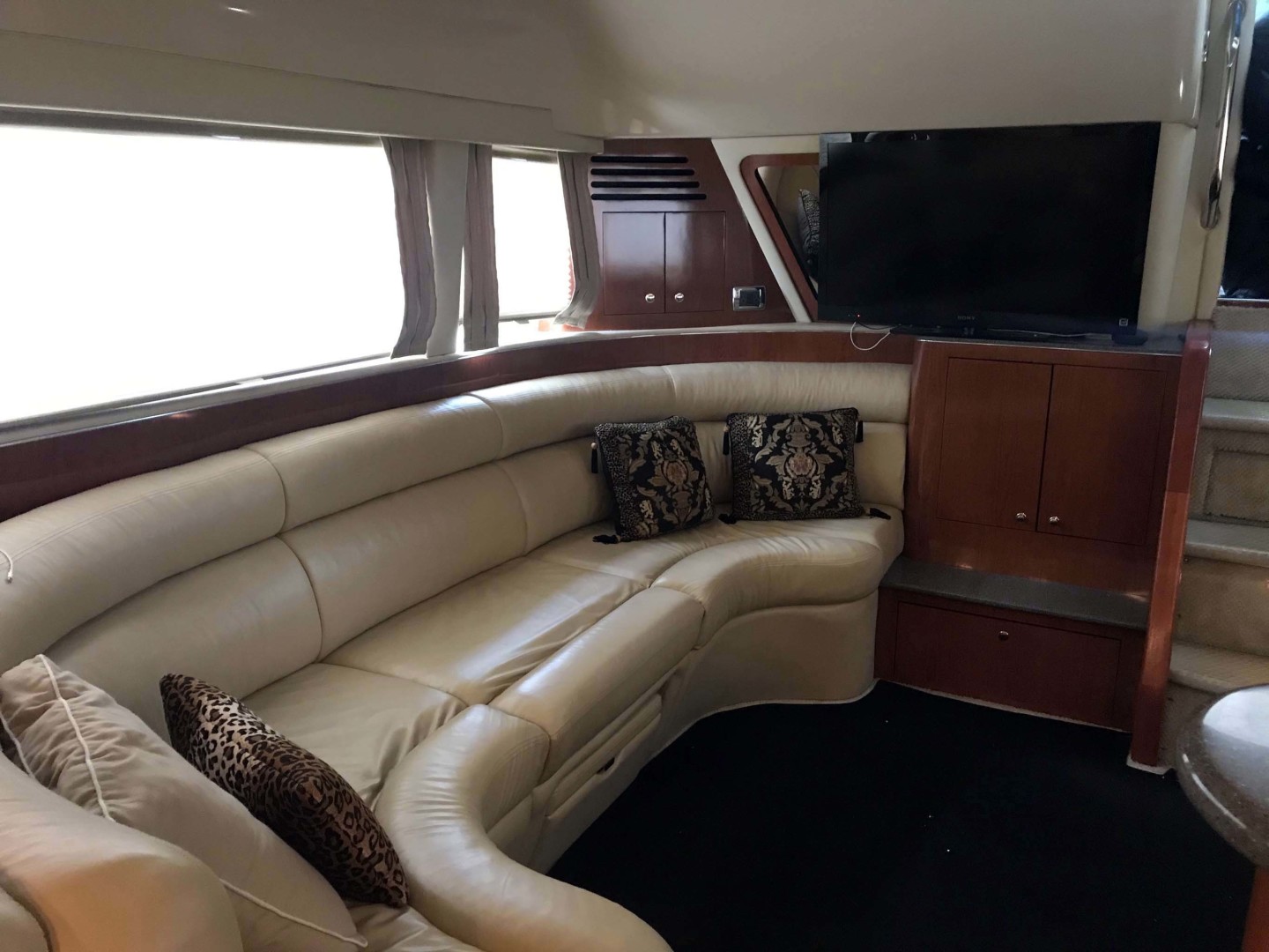 Sea Ray-480 Motor Yacht 2002-Fofo Fort Pierce-Florida-United States-Salon Port Aft Seating-1369001 | Thumbnail