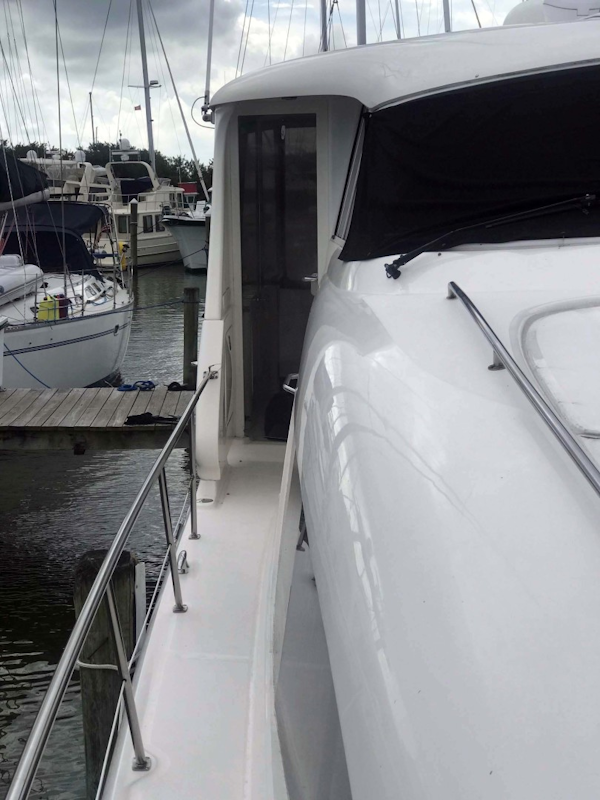 Sea Ray-480 Motor Yacht 2002-Fofo Fort Pierce-Florida-United States-Starboard Side Walkway-1369045