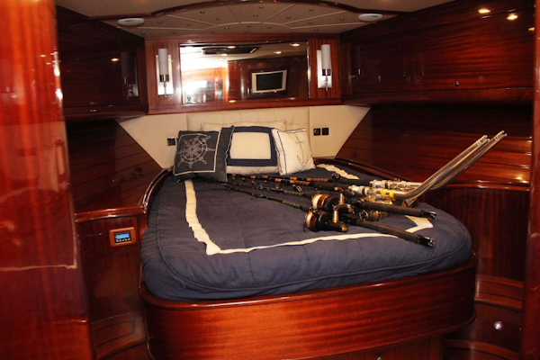 Vicem-Sportfish 2005 -Bradenton-Florida-United States-Forward Stateroom-1370841