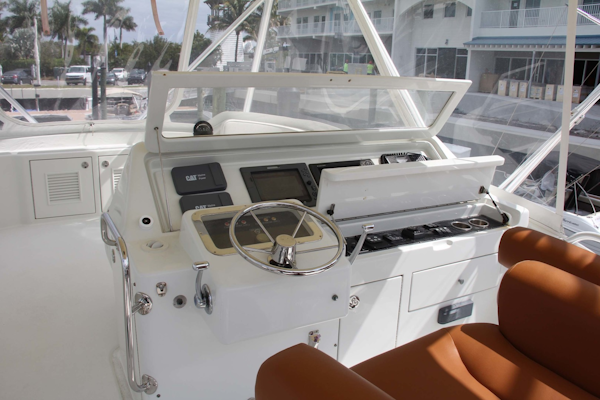 Vicem-Sportfish 2005 -Bradenton-Florida-United States-Flybridge Helm-1370858