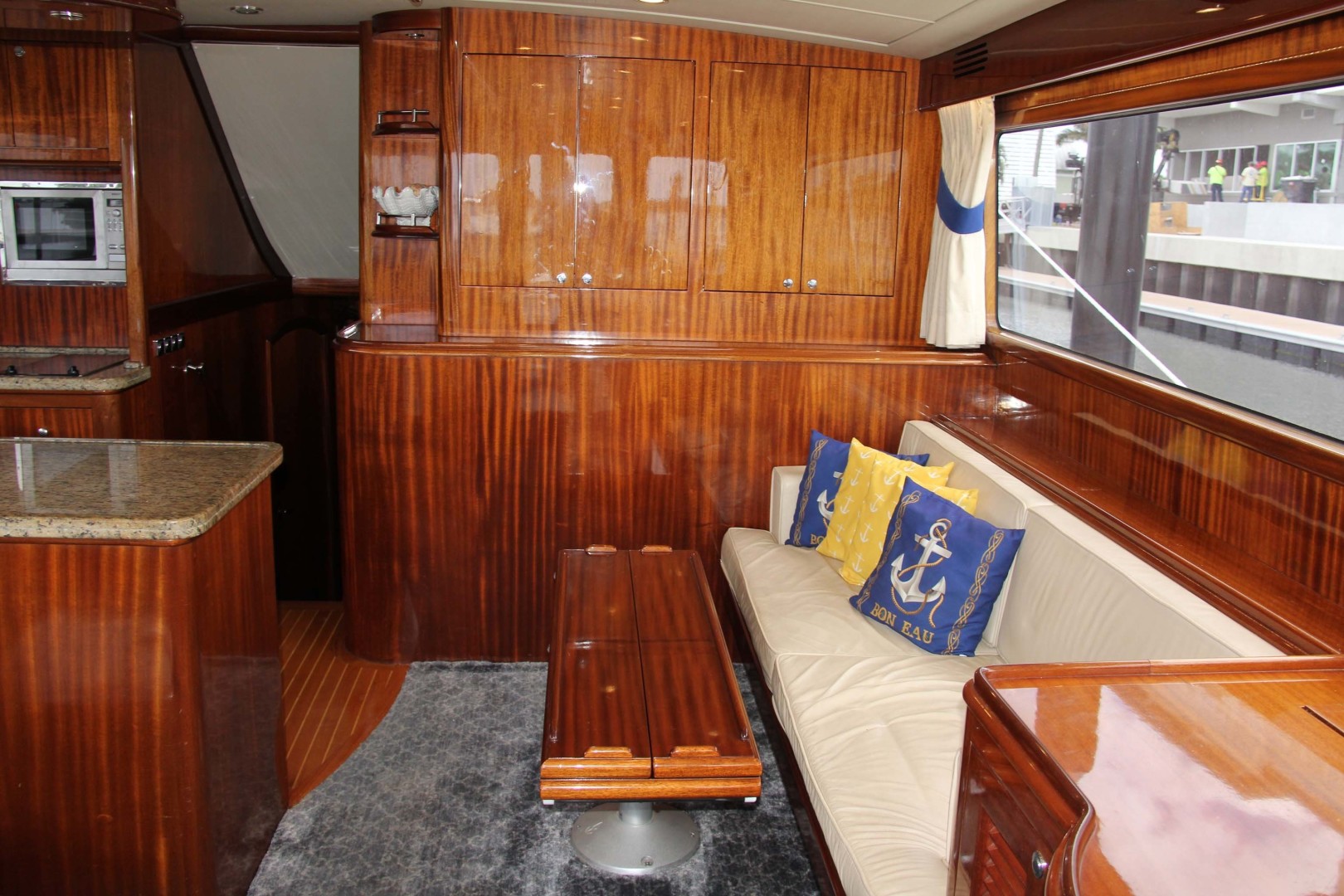 Vicem-Sportfish 2005 -Bradenton-Florida-United States-Dinette To Starboard-1370837 | Thumbnail