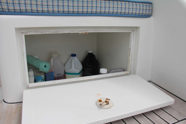 Vicem-Sportfish 2005 -Bradenton-Florida-United States-Storage Locker-1370865