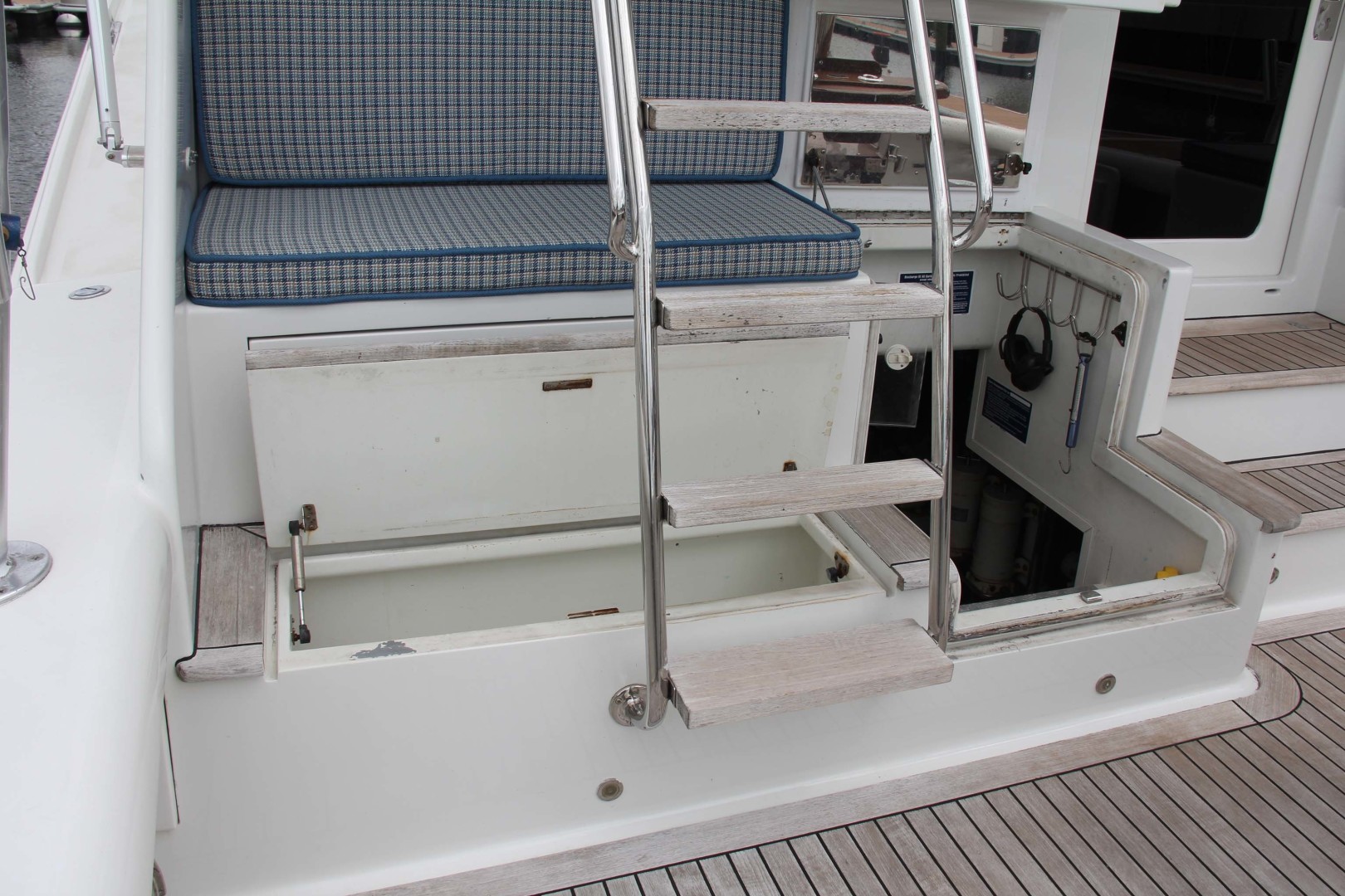 Vicem-Sportfish 2005 -Bradenton-Florida-United States-Mezzanine Port-1370863 | Thumbnail