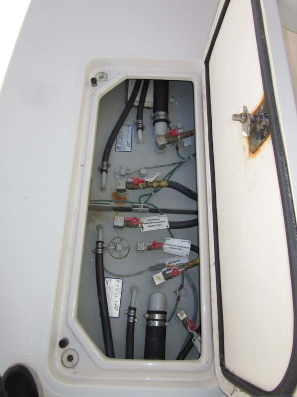 Tiara Yachts-3800 Open 2007-Fast Forward Gulfport-Florida-United States-Fuel Tank Access-1393021