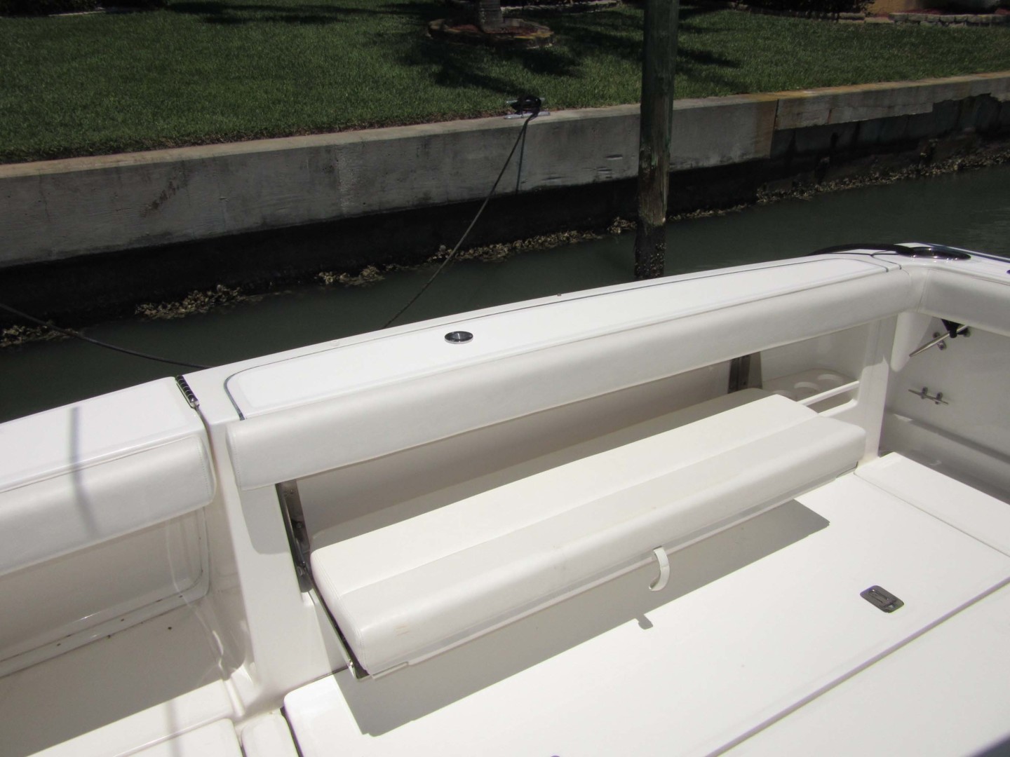 Tiara Yachts-3800 Open 2007-Fast Forward Gulfport-Florida-United States-Flip Down Transom Seat-1393018 | Thumbnail