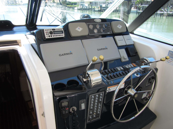 Tiara Yachts-3800 Open 2007-Fast Forward Gulfport-Florida-United States-Helm Covered-1393007
