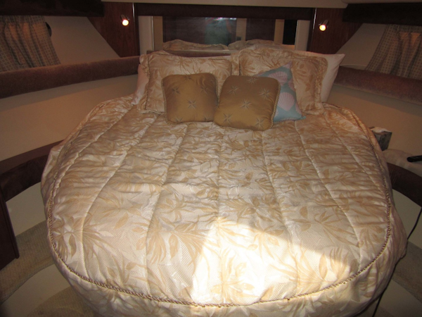 Meridian-391 Sedan 2006 -Treasure Island-Florida-United States-Guest Stateroom-1396630